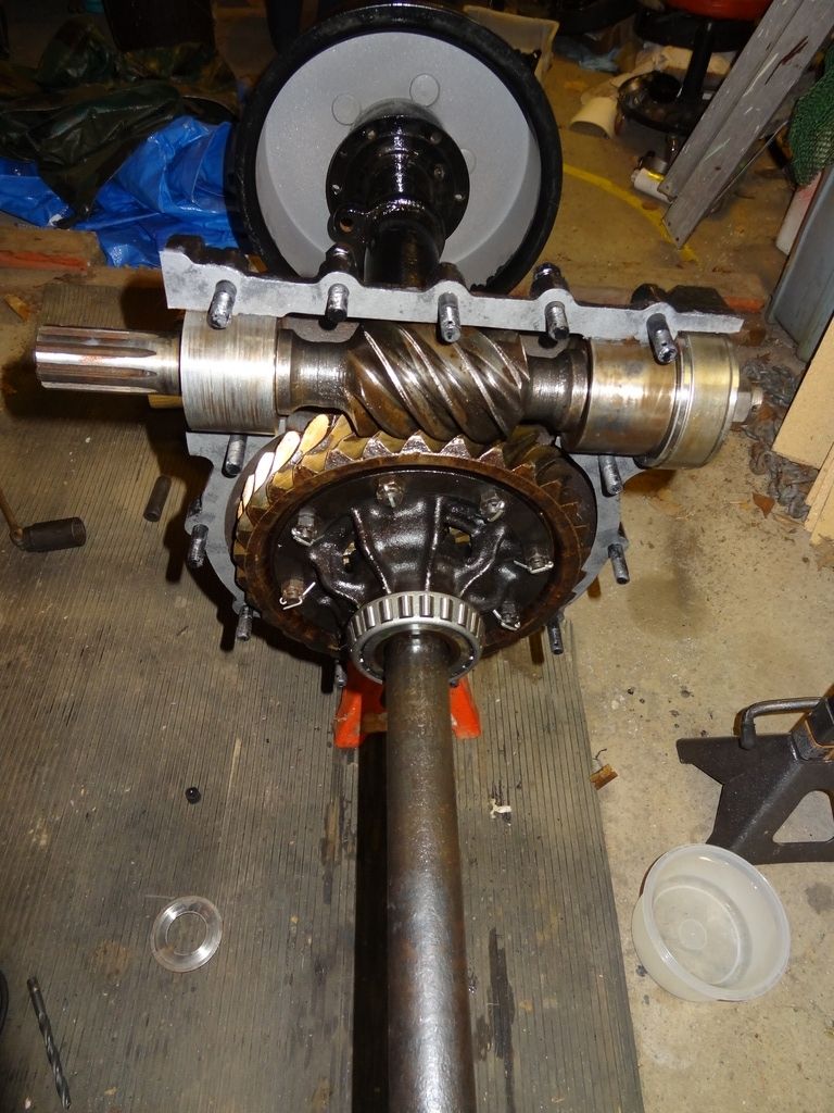 Worm drive rear end The Ford Barn